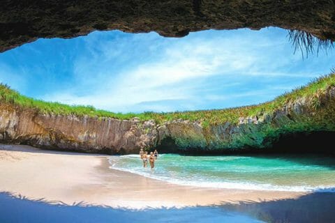 THE HIDDEN BEACH