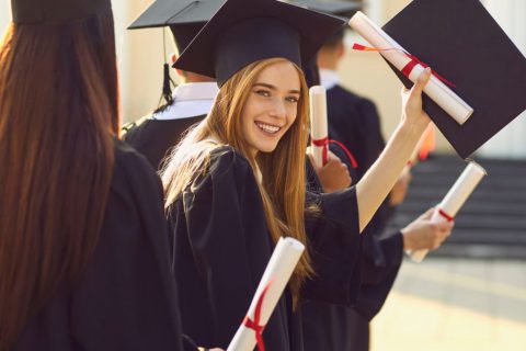 students-AdobeStock_428930939